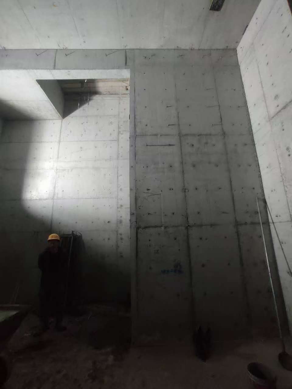 宁波墙上开槽钢筋断了有影响吗
